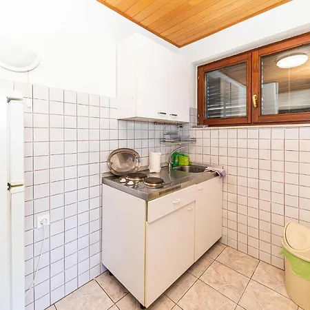 1 Bedroom Amazing In Mastrinka * Trogir