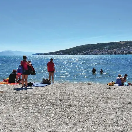 Apartment 1 Bedroom Amazing In Mastrinka